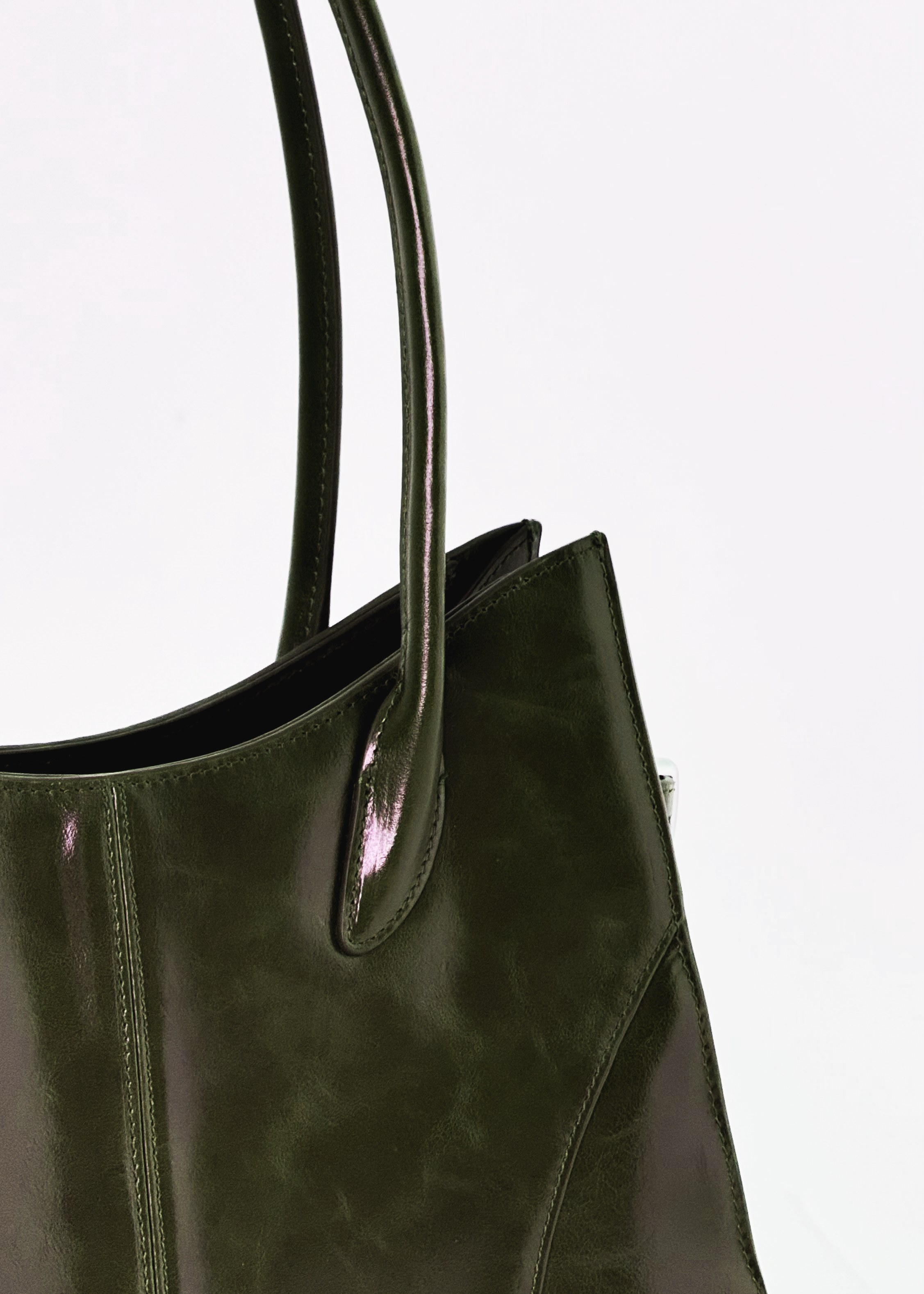 THE CONTOUR TOTE® in Olive Green