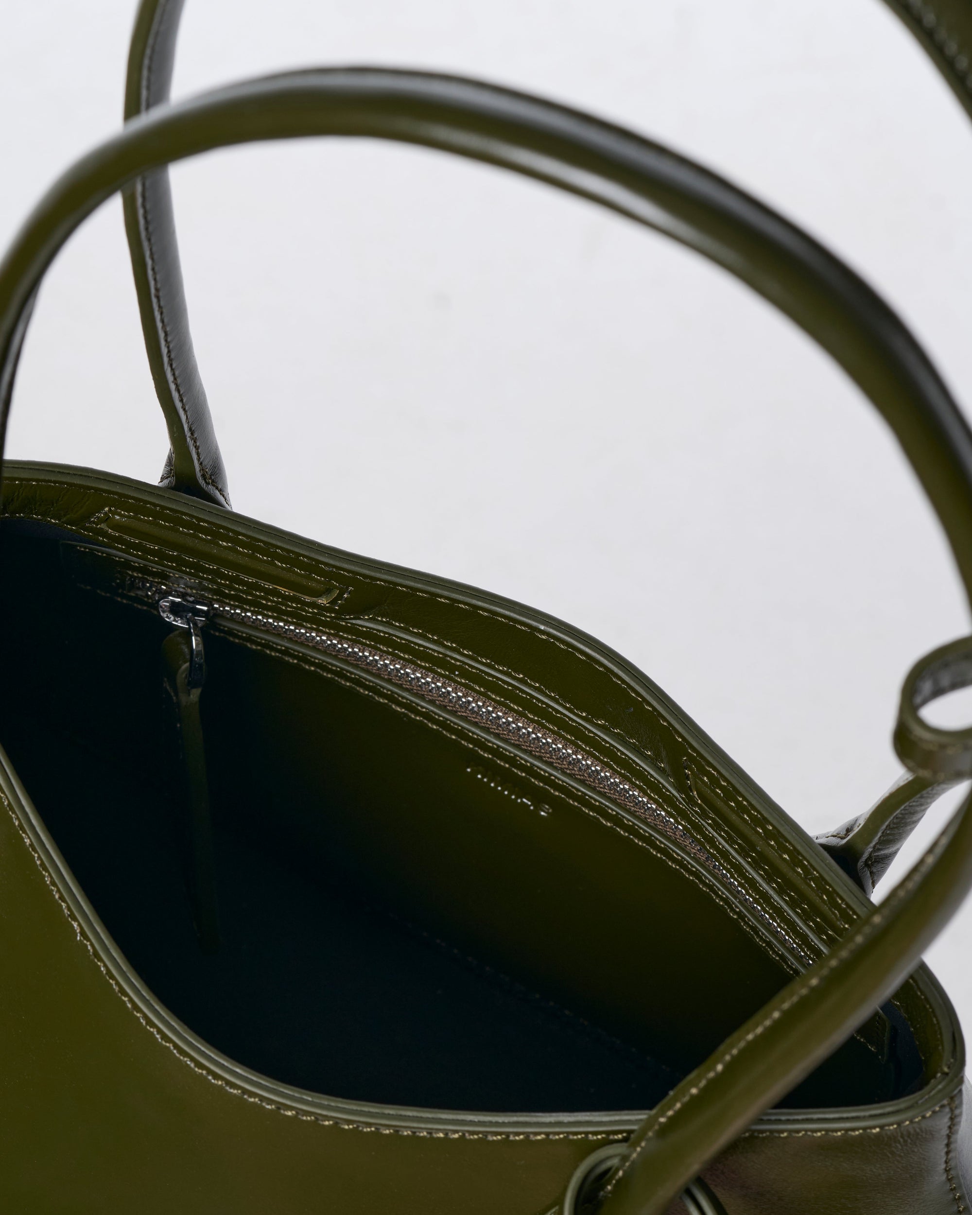 CONTOUR CLASSIC SHOULDER in Oliveto Olive
