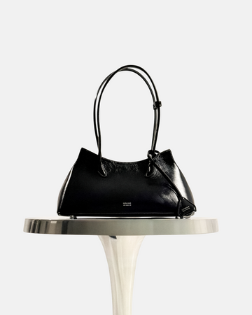 CONTOUR SHOULDER in Blackberry Noir